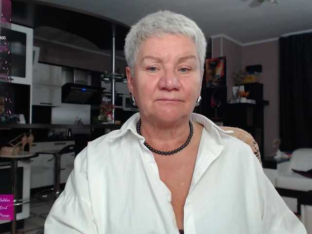 roxana-brooks's BongaCams show and profile