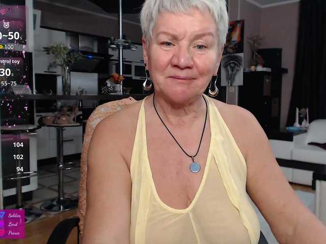 roxana-brooks's BongaCams show and profile