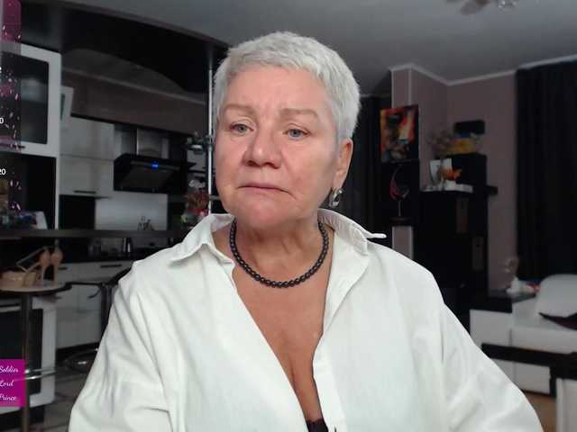 roxana-brooks's BongaCams show and profile