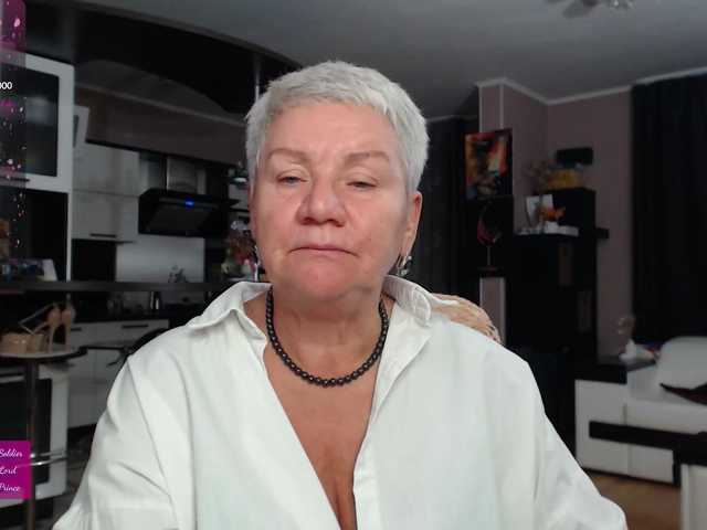 roxana-brooks's BongaCams show and profile