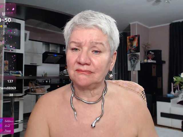 roxana-brooks's BongaCams show and profile