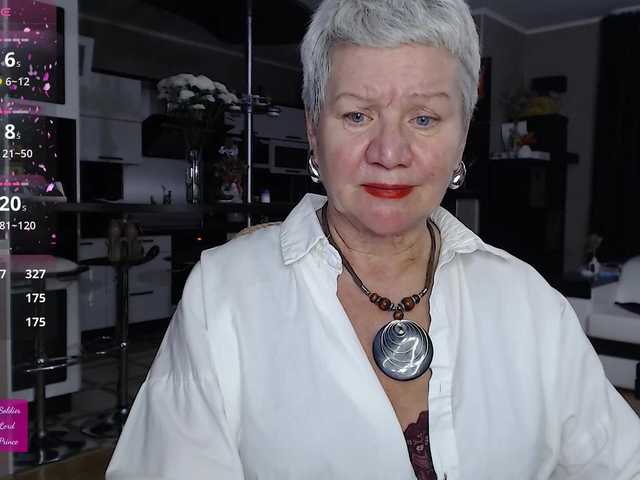 roxana-brooks's BongaCams show and profile