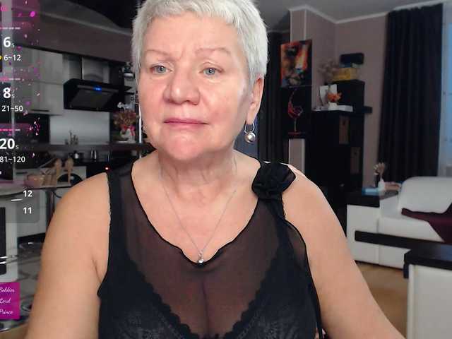 roxana-brooks's BongaCams show and profile