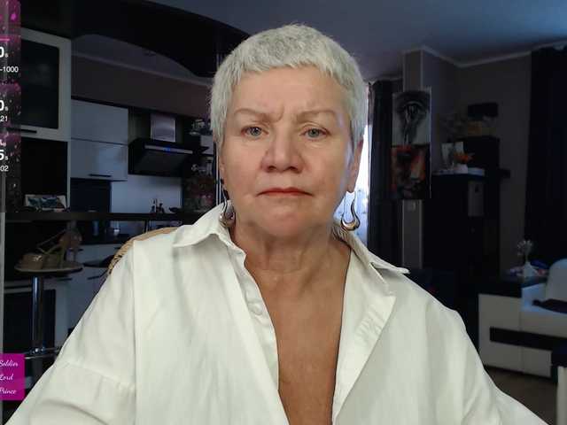 roxana-brooks's BongaCams show and profile