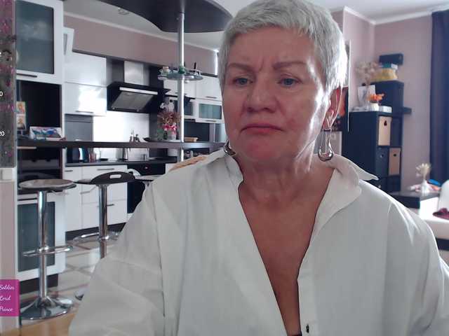 roxana-brooks's BongaCams show and profile