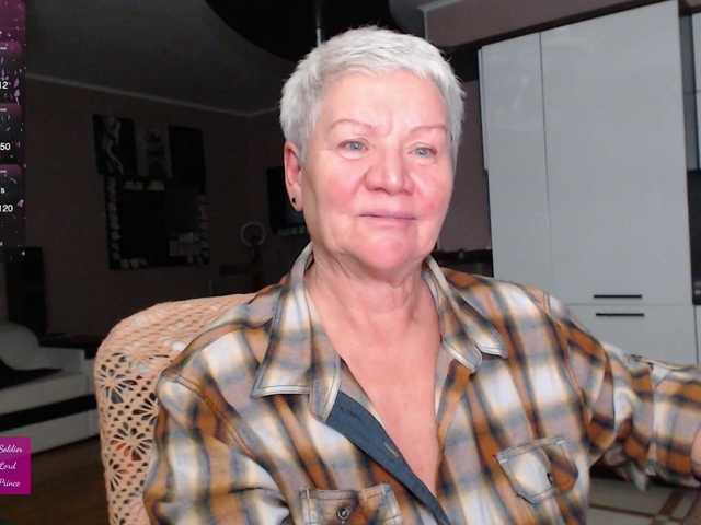 roxana-brooks's BongaCams show and profile