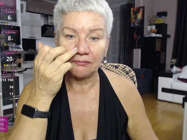 roxana-brooks from BongaCams