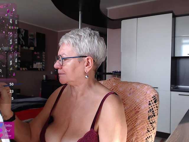 roxana-brooks's BongaCams show and profile