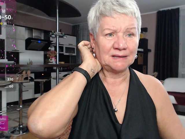 roxana-brooks's BongaCams show and profile