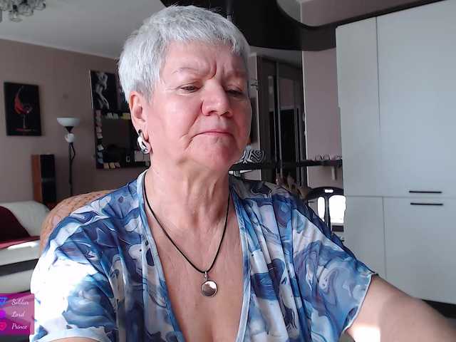 roxana-brooks's BongaCams show and profile