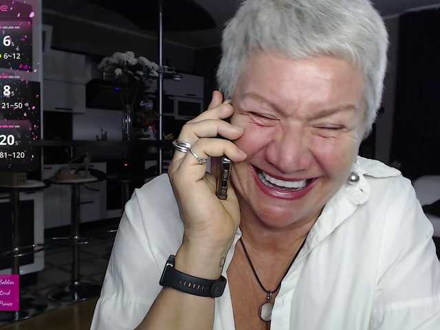 roxana-brooks's BongaCams show and profile