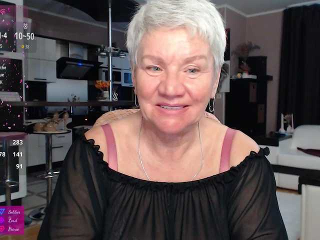 roxana-brooks's BongaCams show and profile