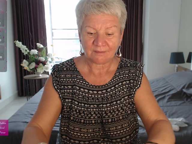 видео roxana-brooks