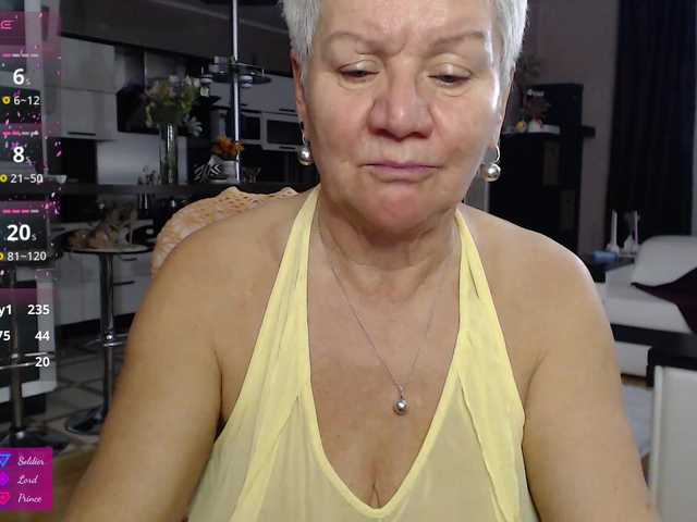 roxana-brooks's BongaCams show and profile