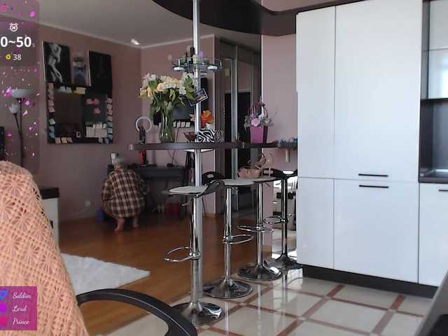 roxana-brooks's BongaCams show and profile