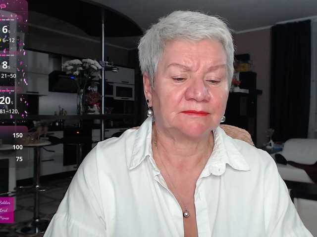 roxana-brooks's BongaCams show and profile