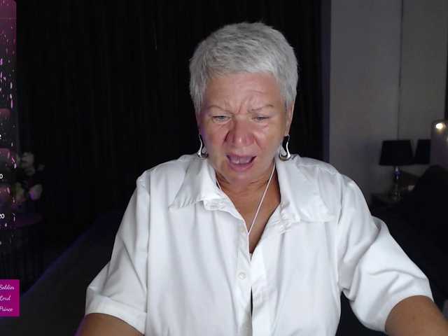 roxana-brooks's BongaCams show and profile