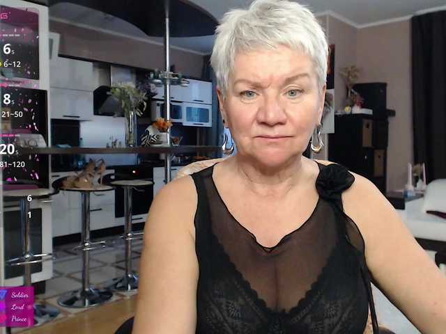 roxana-brooks's BongaCams show and profile