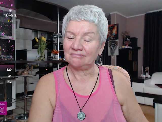 roxana-brooks's BongaCams show and profile