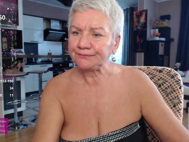 roxana-brooks's BongaCams show and profile