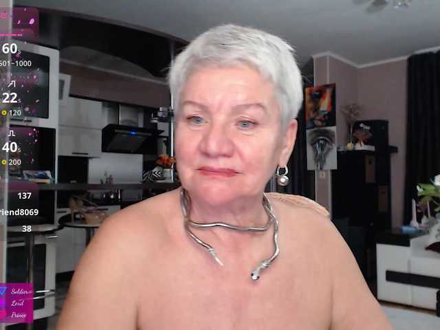 roxana-brooks's BongaCams show and profile