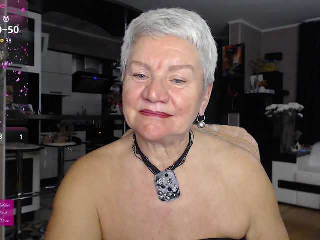 roxana-brooks's BongaCams show and profile