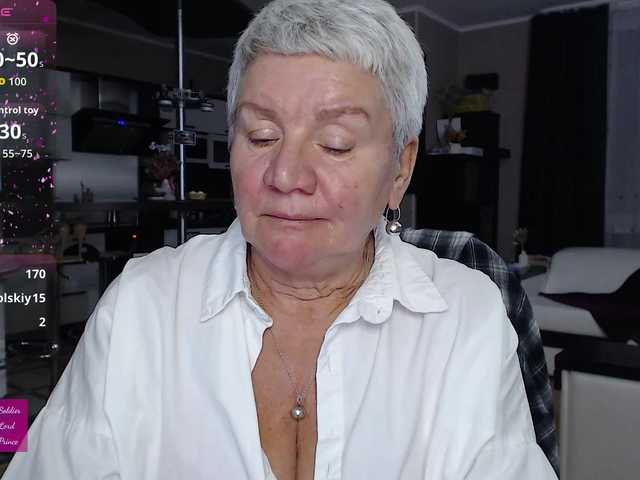 roxana-brooks's BongaCams show and profile