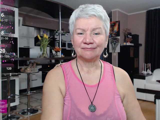 roxana-brooks's BongaCams show and profile