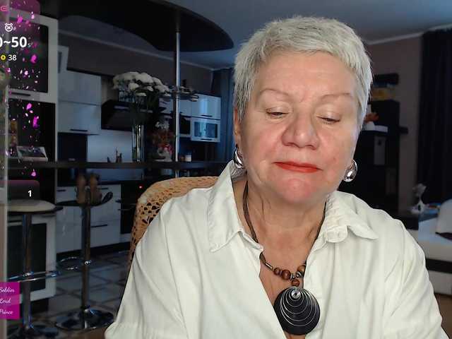 roxana-brooks's BongaCams show and profile