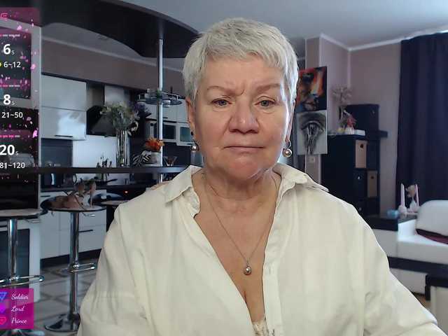 roxana-brooks's BongaCams show and profile