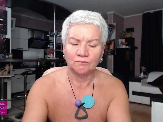 roxana-brooks's BongaCams show and profile