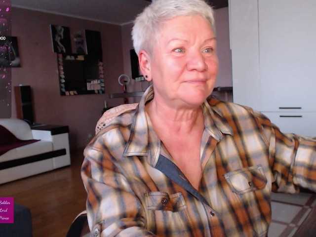 roxana-brooks's BongaCams show and profile