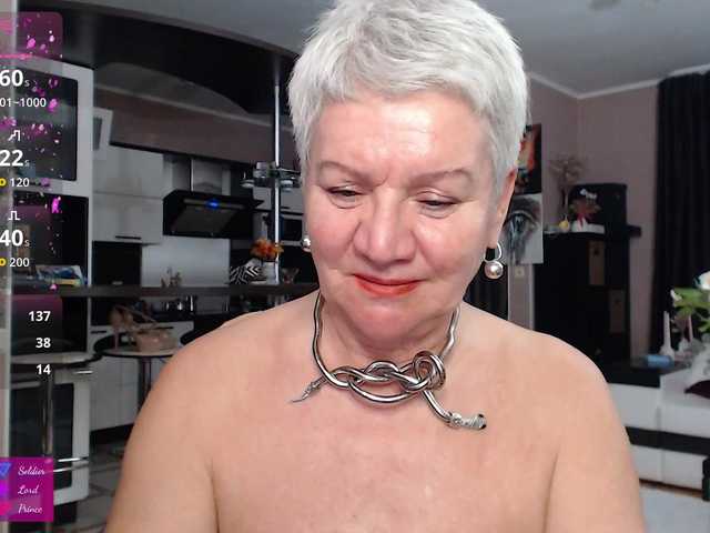 roxana-brooks's BongaCams show and profile