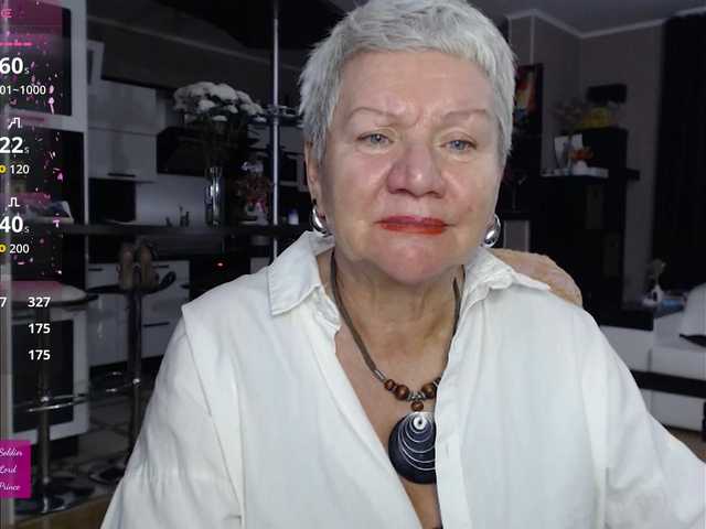 roxana-brooks's BongaCams show and profile