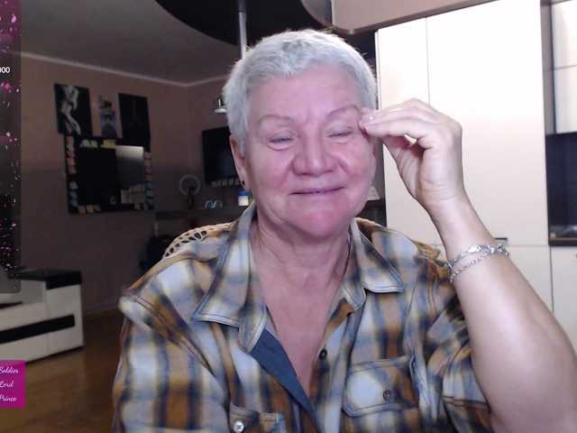 roxana-brooks's BongaCams show and profile