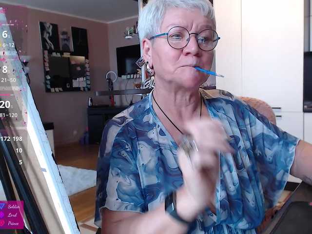 roxana-brooks's BongaCams show and profile