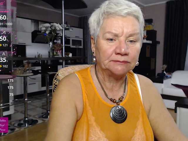 roxana-brooks's BongaCams show and profile