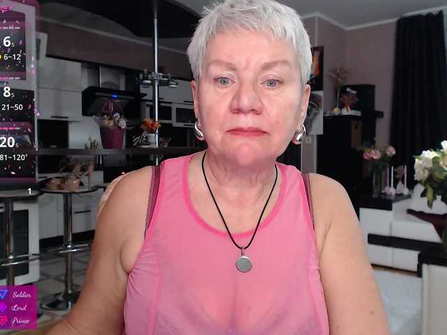 roxana-brooks's BongaCams show and profile