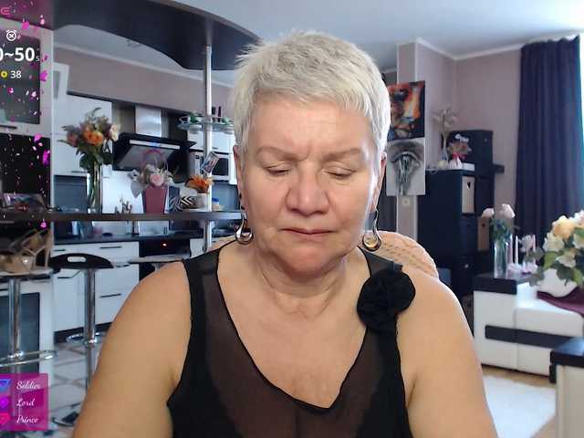 roxana-brooks's BongaCams show and profile