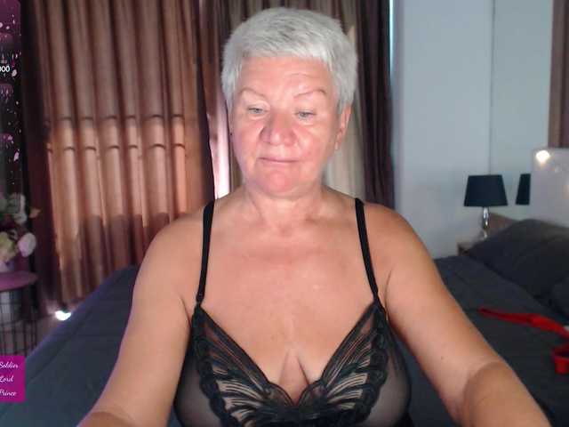 roxana-brooks's BongaCams show and profile