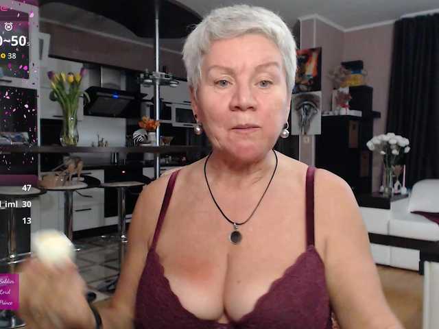 roxana-brooks's BongaCams show and profile
