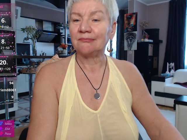 roxana-brooks's BongaCams show and profile