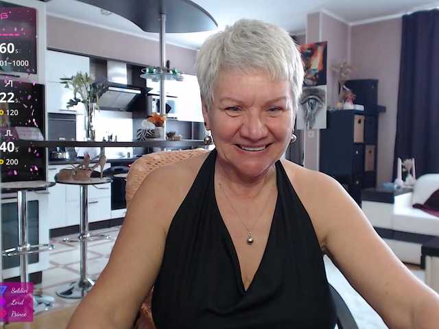 roxana-brooks's BongaCams show and profile