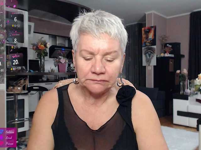 roxana-brooks's BongaCams show and profile