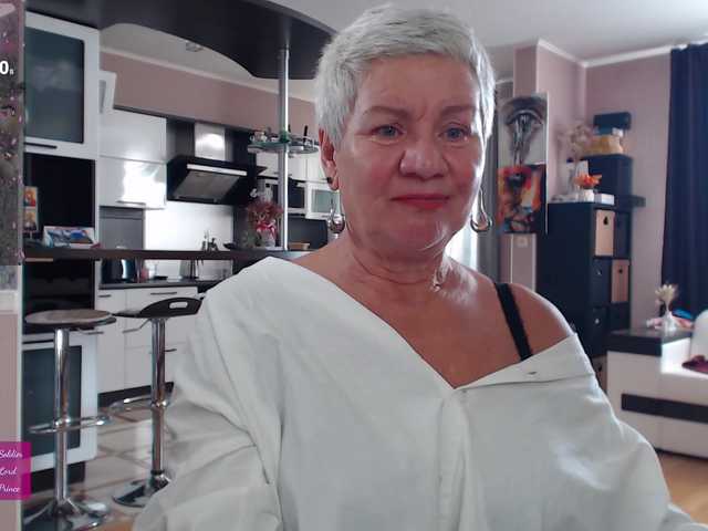 roxana-brooks's BongaCams show and profile