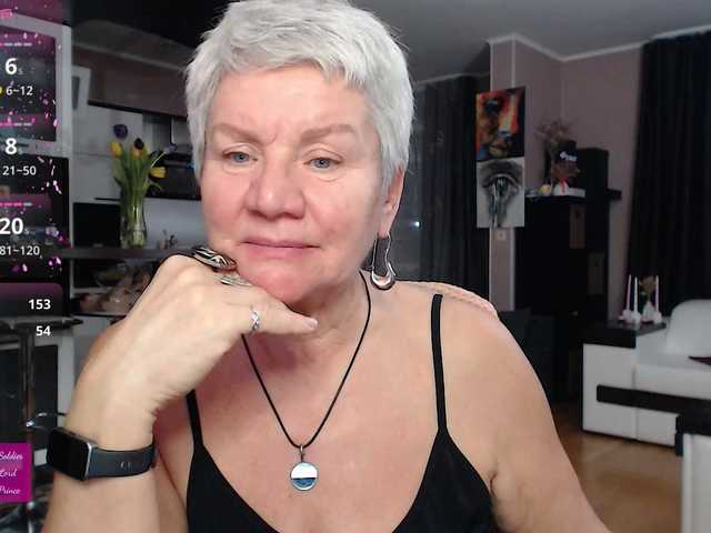 roxana-brooks's BongaCams show and profile