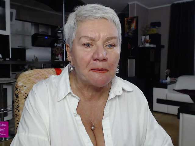 roxana-brooks's BongaCams show and profile