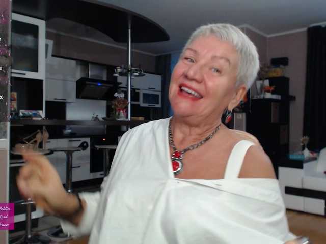 roxana-brooks's BongaCams show and profile