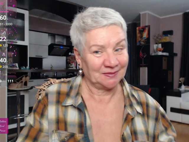 roxana-brooks's BongaCams show and profile