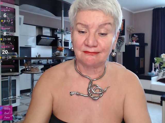 roxana-brooks's BongaCams show and profile